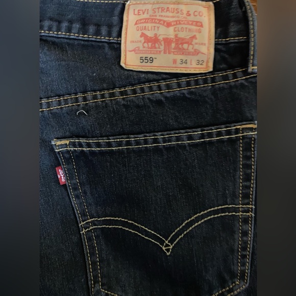 Levi’s Jeans - Picture 3 of 3
